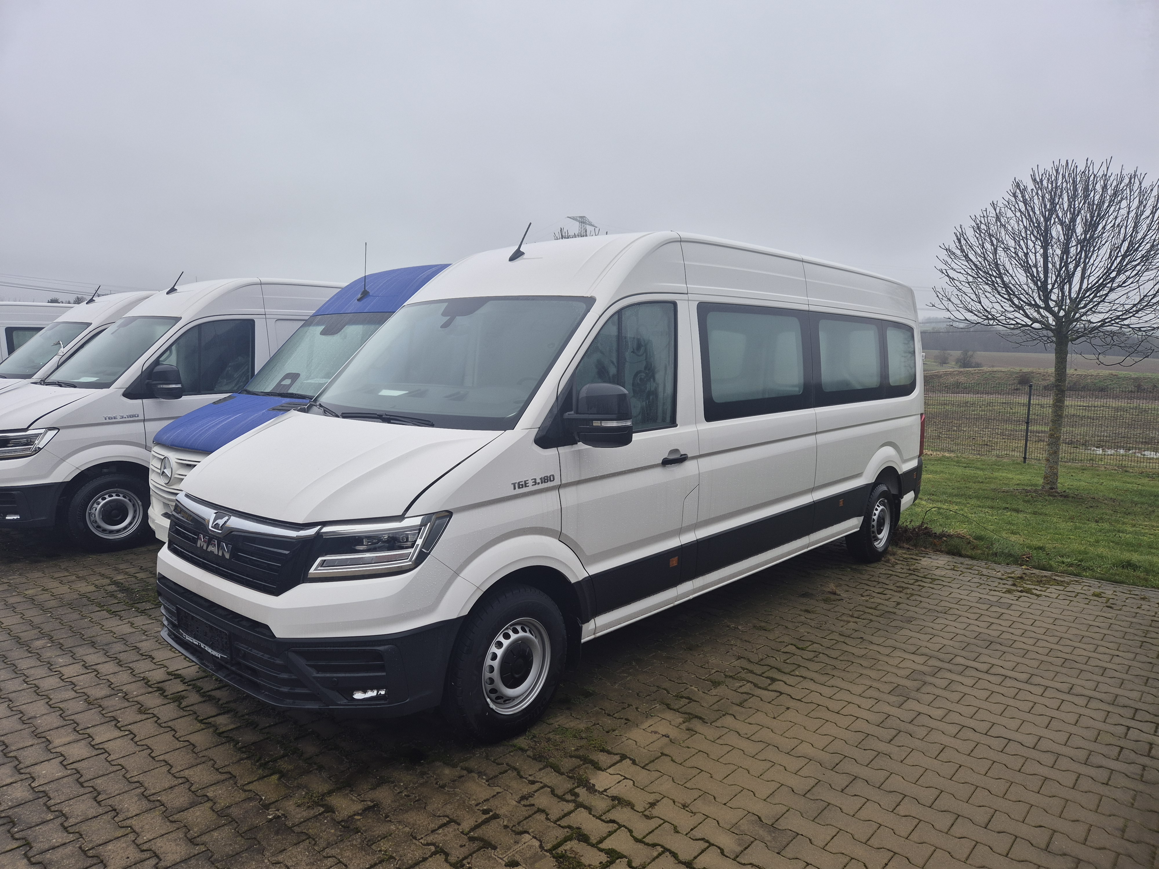 Bus im Rohzustand