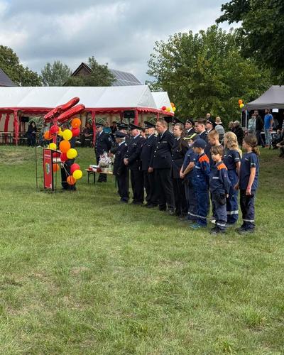 140 Jahre Freiwillige Feuerwehr Wansdorf und 30 Jahre Jugendfeuerwehr. 
